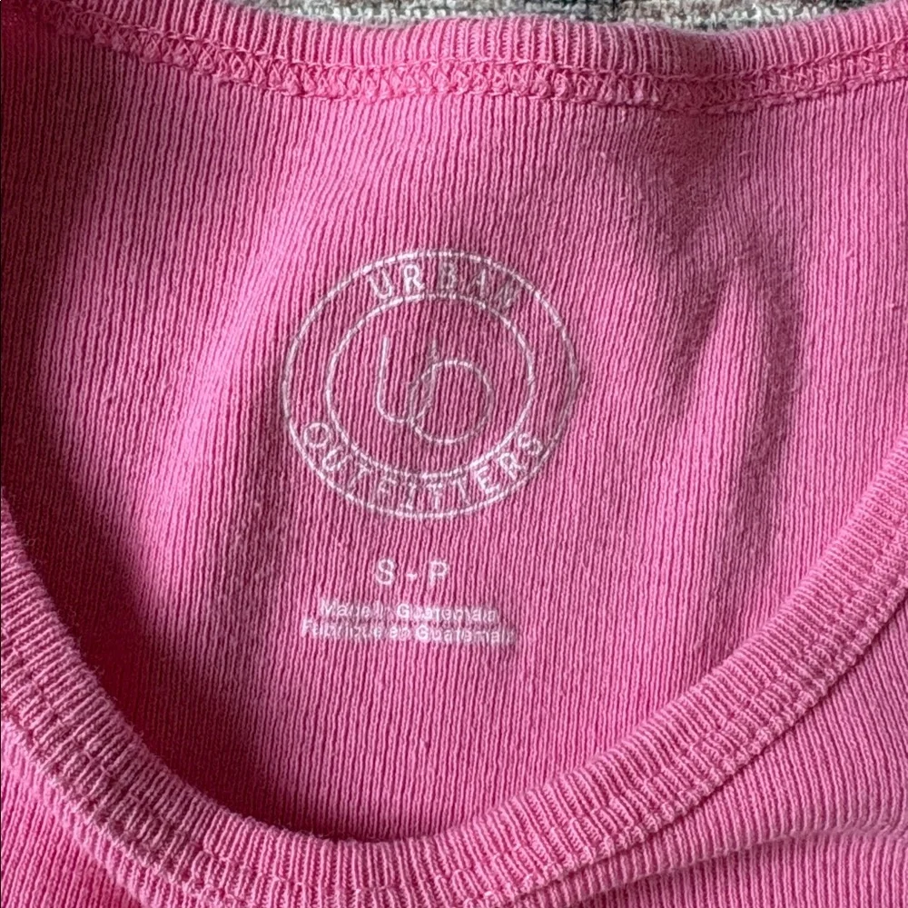 Urban Outfitters Pink Graphic Baby Tee - Picture 2 of 4
